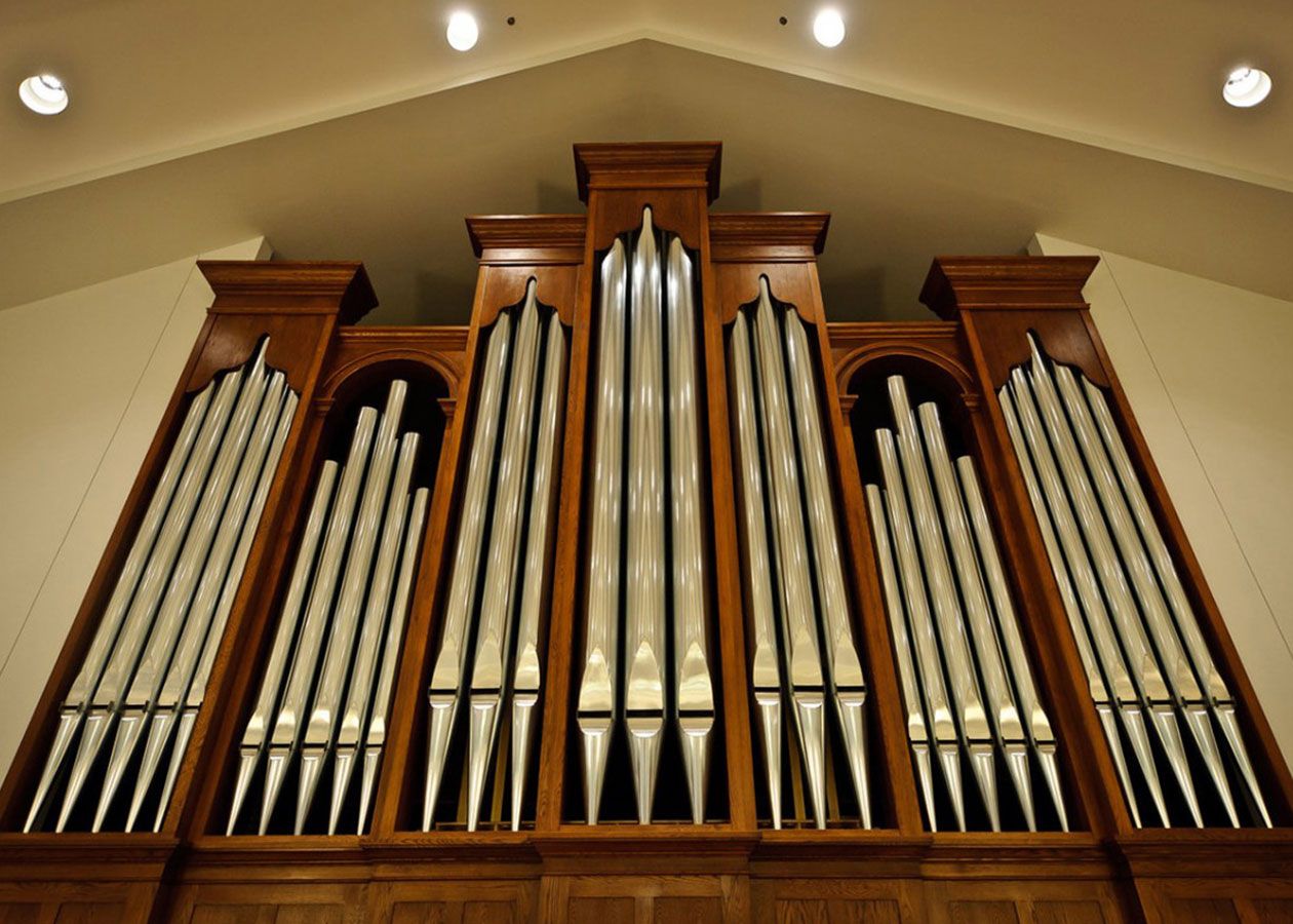 Allen organ at Messiah Lutheran Church